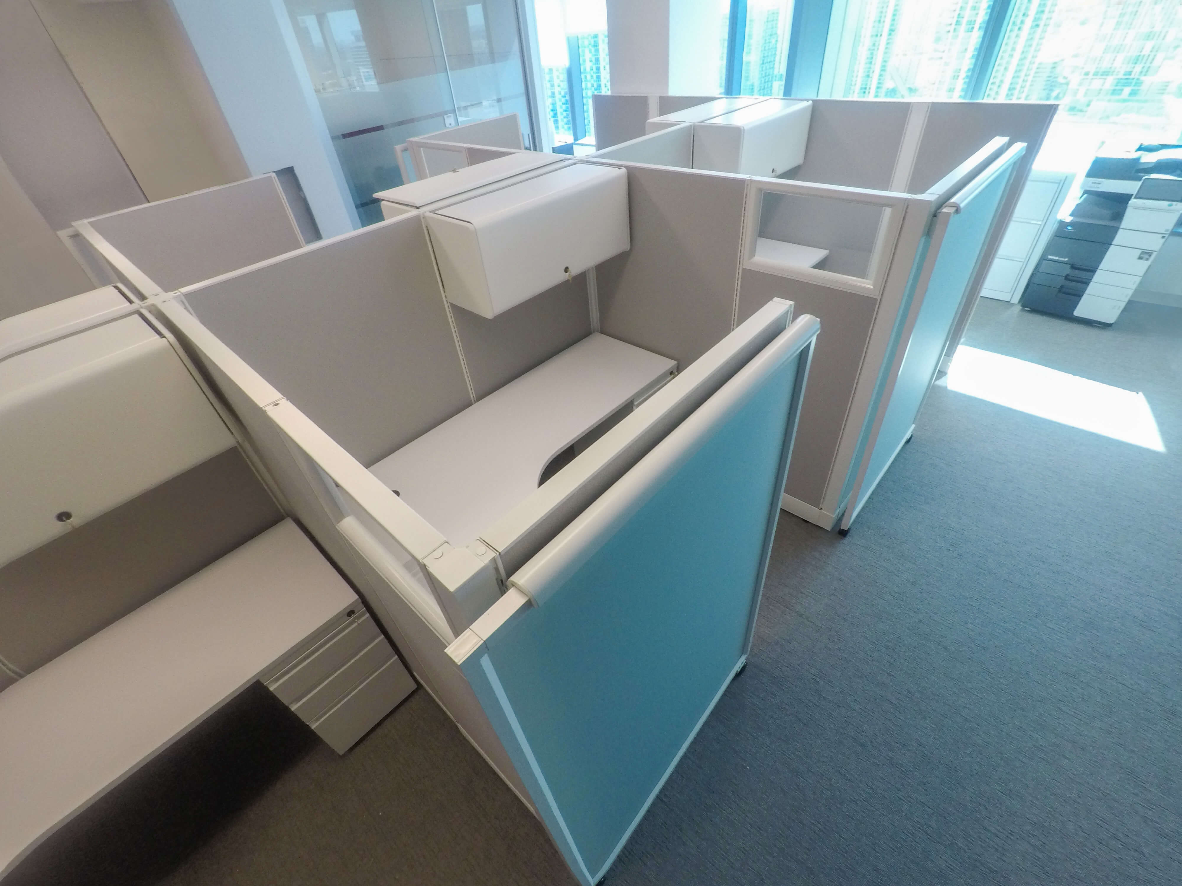 Cubicle sliding doors 529 6